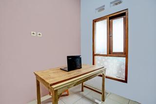 SPOT ON 92370 Sobat Ijen HomestayNearSungai Prengsengan - Rogojampi - 8