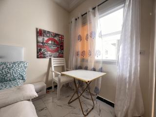 chambre ventilateur Noir ngor Almadi - Dakar - 4