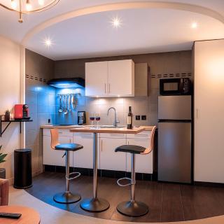 Appart'Hôtel "Le Roitelet" - Hypercentre - Netflix - Parking & Wifi Fibre - Tullins - 4