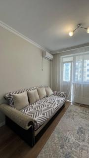 Стильная 2-комнатная квартира с дизайнерским ремонтом, Панорамный вид на город - 8