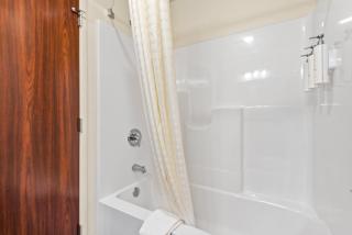 Cobblestone Hotel & Suites - Eaton - Eaton - 7