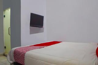 OYO 92463 Deli Hotel Medan - Medan - 7