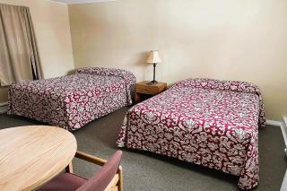 Love Hotels Timberline By OYO Lake Superior - Ironwood - 3