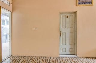 OYO 92459 Cahyo Kost 2 - 0