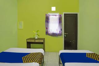 OYO Life 92474 Penginapan Rusunawa Ii - Malang - 2