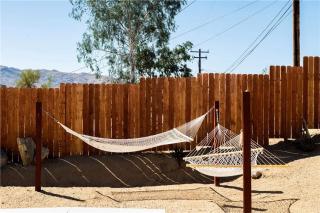 Cozy 2-Bedroom Retreat in Joshua Tree - Joshua Tree - 7