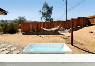 Cozy 2-Bedroom Retreat in Joshua Tree - Joshua Tree - 4