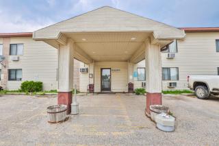 OYO Hotel Pipestone MN, Canterbury Park - Pipestone - 9