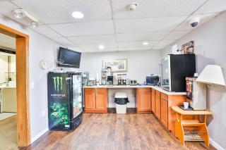 OYO Hotel Pipestone MN, Canterbury Park - Pipestone - 2