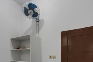 OYO Life 92509 Maulana Guest House Simpur - Bandar Lampung - 4