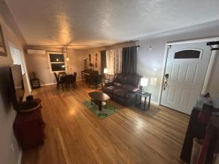 2br 1 bath Upstairs AC WD Barnum West Near Belmar - Denver - 5