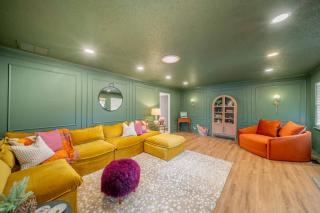 Luxury 4br Okc Retreat W Hot Tub & Pool Table - 5