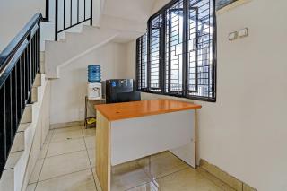 OYO 92556 Jkk Sweet Room - Karawang - 8