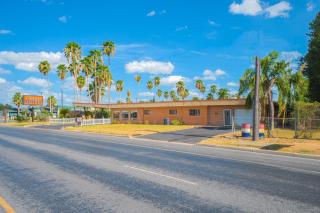 Vali Ho Motel By OYO Weslaco Mercedes - Weslaco - 0