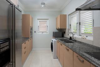 Tranquil Townhome, close to beach & dining - Saint James - 2