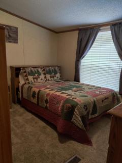 Kellers Kove Cabin and RV Resort - Elizabeth - 3
