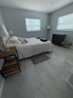 Newly Renovated Home on Canal - Fishing and boating friendly - 2