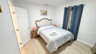Newly renovated, warm home with 4 bedrooms, 14 miles from Disney - Whittier - 4