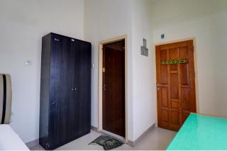 OYO Life 92637 Kost Arya Exclusive - Jambi - 3