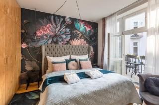 Decadent Art Deco Balcony Apartment in Old Town - Praga - 7