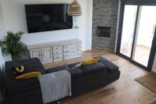 Homestay - 8