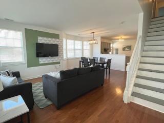 Laurel Heights- Fresh, Cozy and Close to All! - Atlantic City - 7