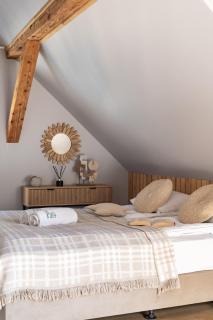 Polana Słowikowa 5 star- domek w górach z jacuzzi, sauna,basen,ogród z lasem, kominek i narty - 3