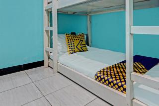 SPOT ON 92611 Lobak Hostel CapsuleNearAyam Goreng Terowongan - Alastuwo - 6