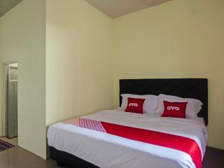 OYO 92714 Miracle Kost - 6