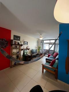 Apartamento 1 quadra da praia Pitangueiras - Guarujá - 1
