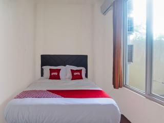 OYO 92714 Miracle Kost - Manado - 4