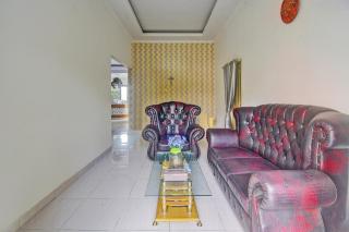 OYO 92714 Miracle Kost - Manado - 8