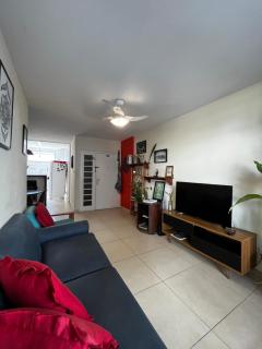 Apartamento 1 quadra da praia Pitangueiras - 8