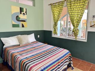 Pineapple Mansion - Paso Hondo - 9