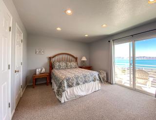 Lake View Condo 890 3 - 6