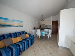 Appartamento con terrazzo e parcheggio - 5
