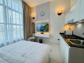 Al Manara Premium Deluxe Sheikh Zayed View Studio - 4