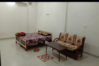 SPOT ON Hotel Shri Paramhans Upawan - Chandauli - 2