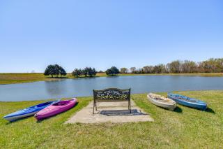 Pond Access with On-Site Fishing Versailles Getaway - - 9