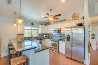 Little Gasparilla Island Escape with 2 Decks! - Placida - 5