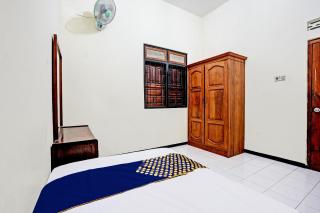 OYO Life 92785 Wisma Trubus Syariah - Tuban - 5