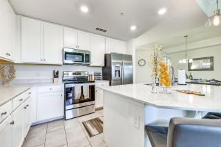 Screened Balcony with Pond Views Bradenton Condo! - Bradenton - 6