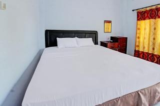Capital O 92747 Ombak Cafe & Homestay - Kuta Lombok - 4