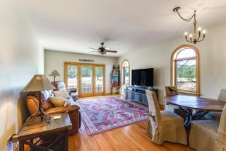 2 Mi to Angel Fire Resort Mtn-View Condo! - 0