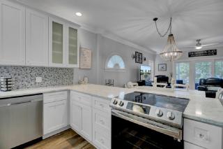 Grand Pavilion 10 by Wild Dunes, Luxury Home - 3