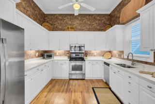 Grand Pavilion 17 by Wild Dunes, Oceanfront Home - Isle of Palms - 9