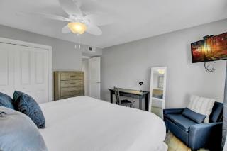 Seagrove 1A by Wild Dunes, Oceanfront Condo - Isle of Palms - 6