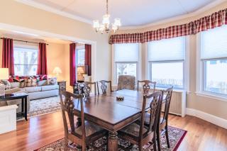 Spotless Victorian on William - 9