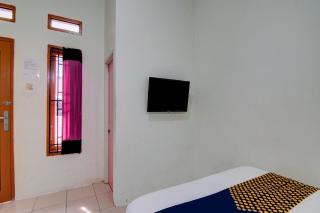SPOT ON 92797 Awi Stay Syariah Near SIMPANG KAWASAN INDUSTRI WILMAR PELINTUNG - Dumai - 1