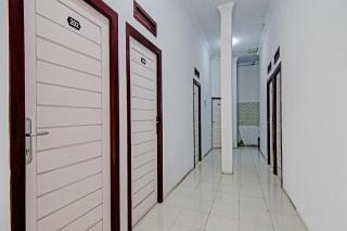 OYO 92800 Lestari Baru Syariah Near SMA Negeri 1 Salo - Bangkinang - 8